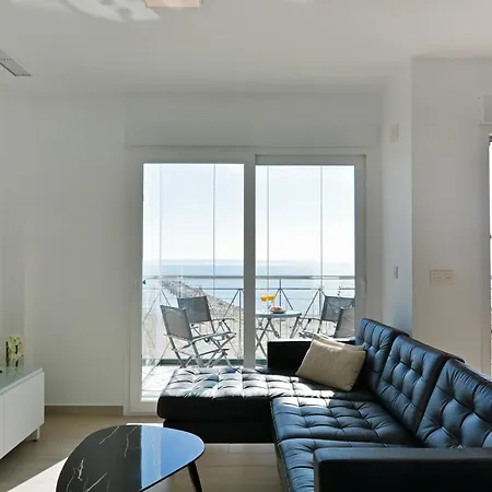 Beachside Apartament *